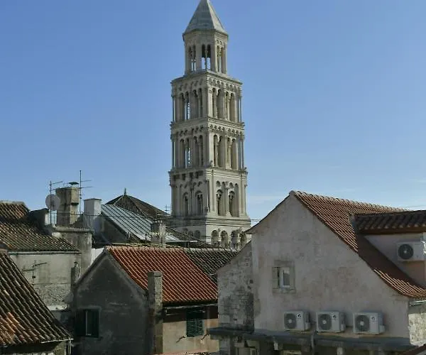 Old Town Hostel